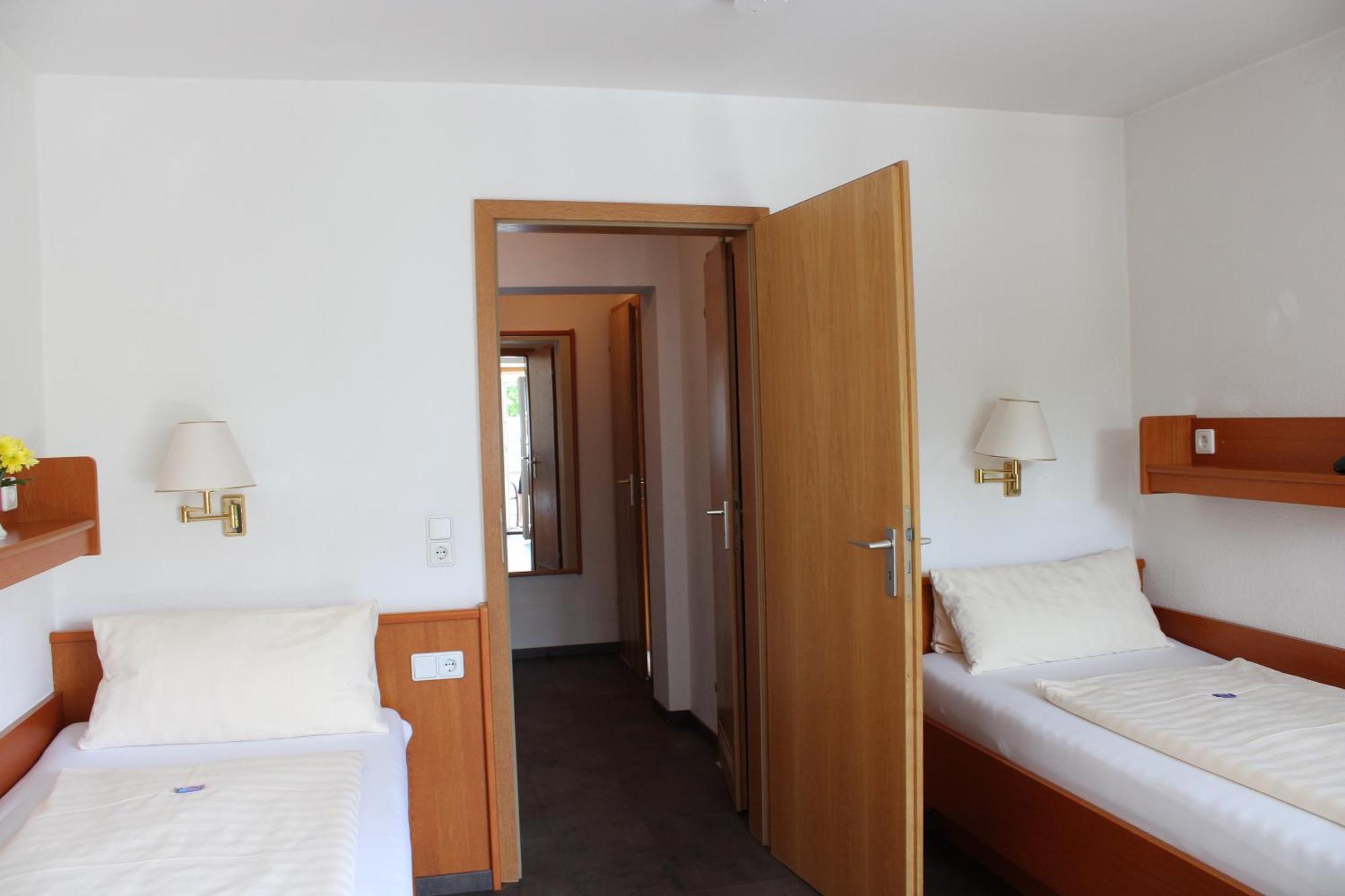 Haus Hildegard Hotell Bad Füssing Exteriör bild