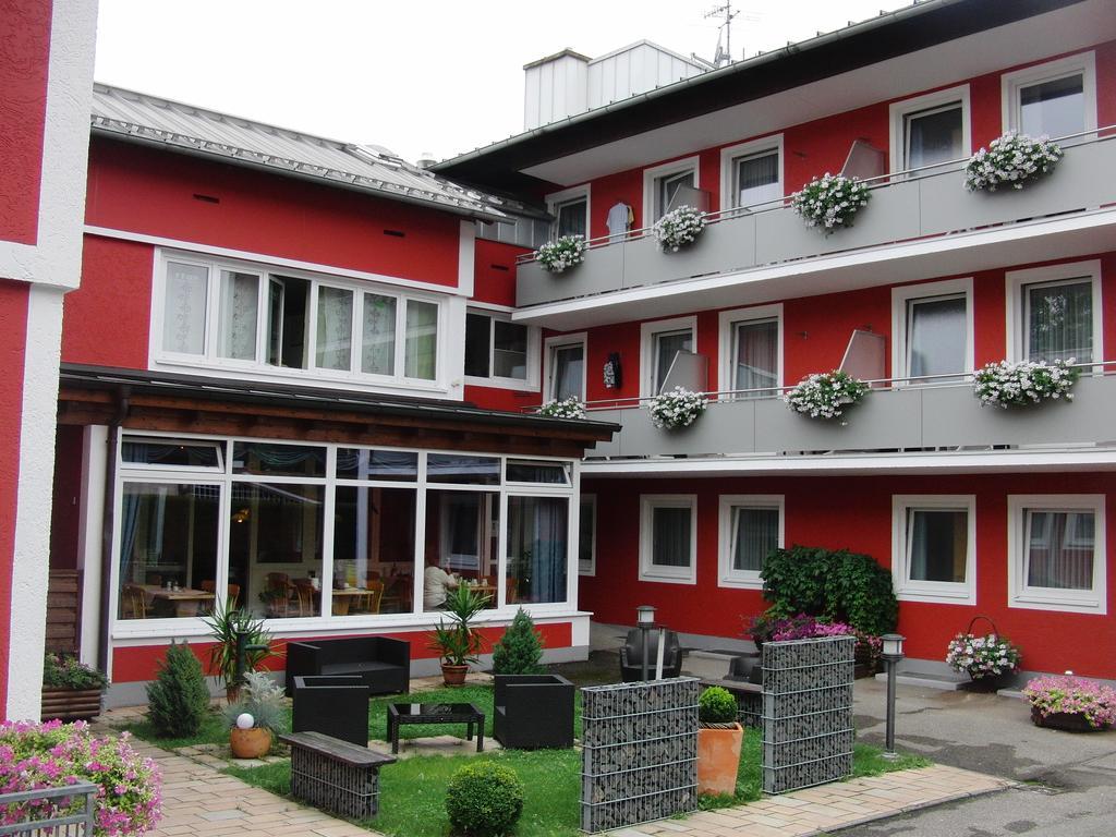Haus Hildegard Hotell Bad Füssing Exteriör bild